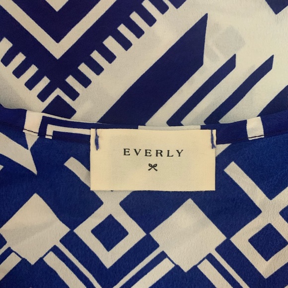 Anthropologie Everly Tunic, Blue and White - Picture 6 of 13